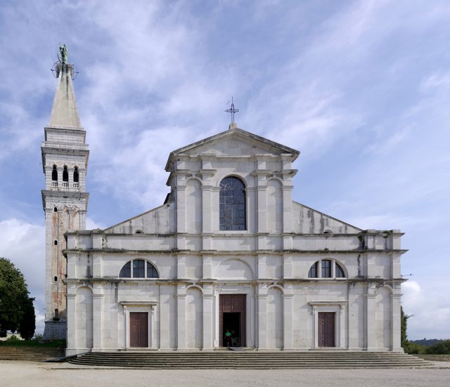 1-Croatia_Rovinj_St_Euphemia_church_BW_2014-10-08_14-23-33